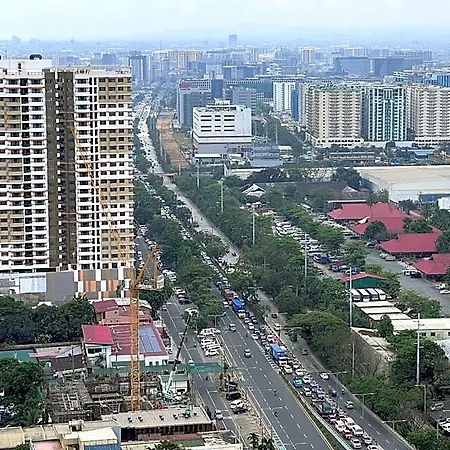 City And Sea View Staycation At Coast Residences